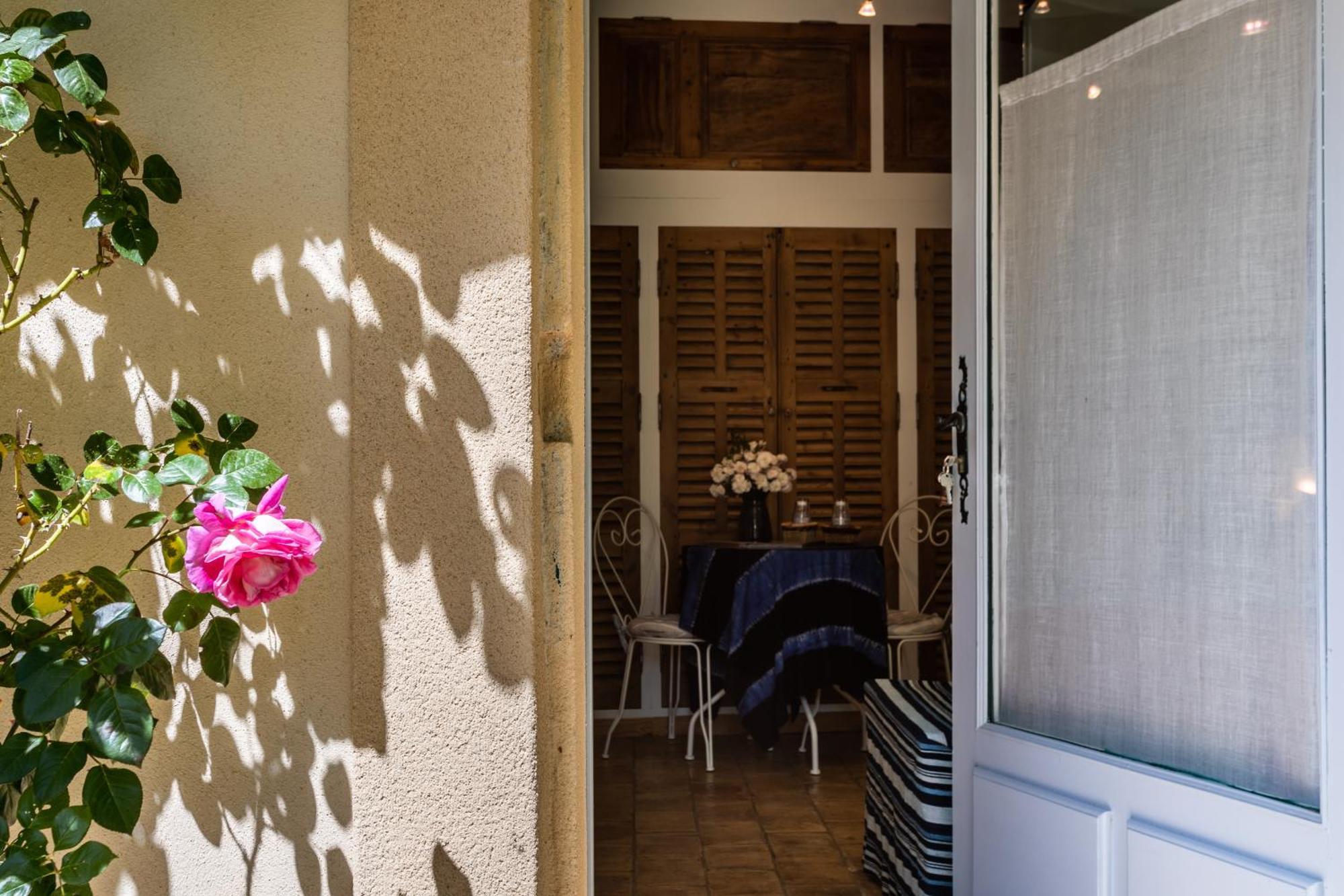 Chambres D'Hotes Domaine Des Machottes Grans Exterior foto