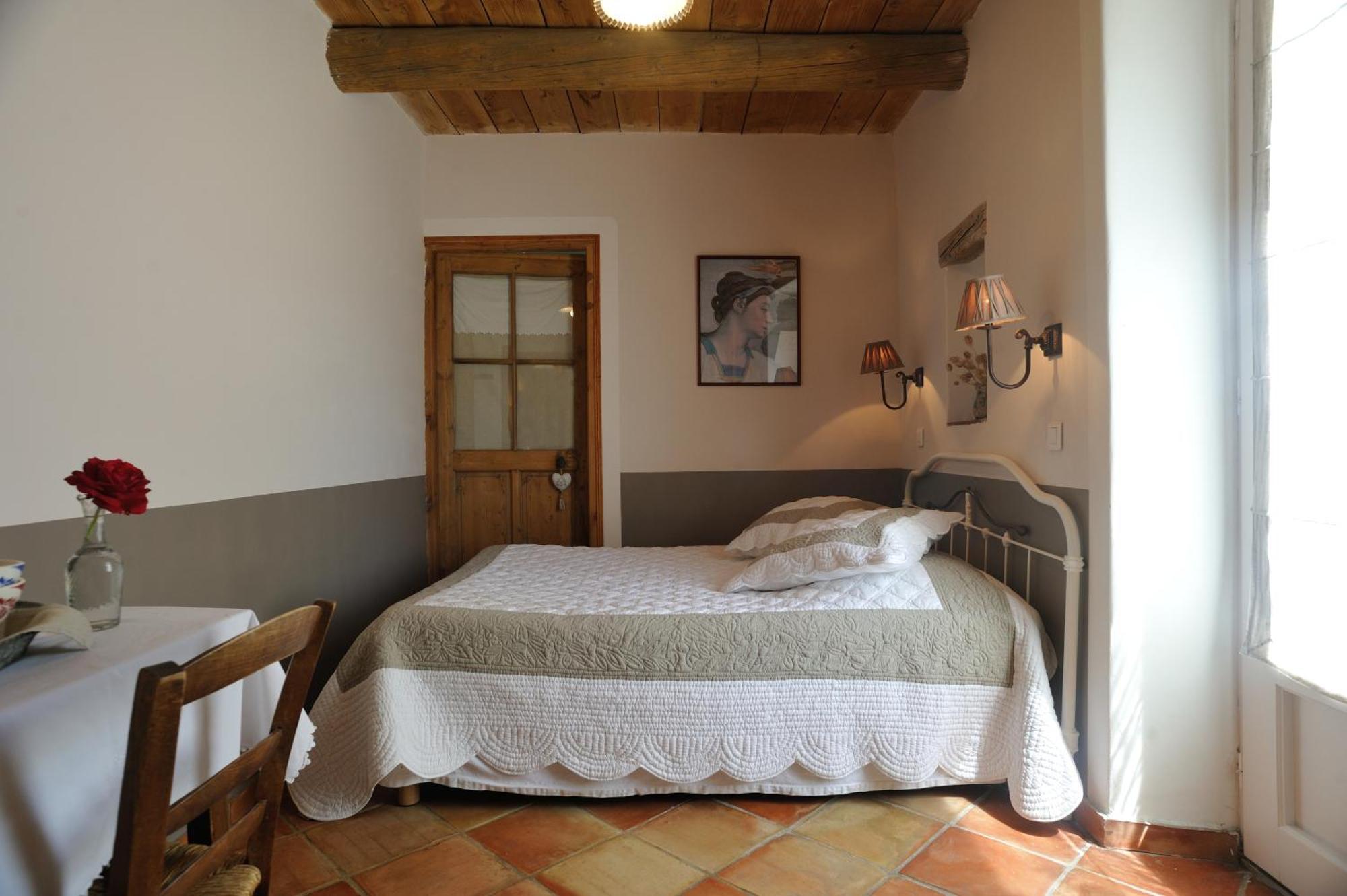 Chambres D'Hotes Domaine Des Machottes Grans Exterior foto