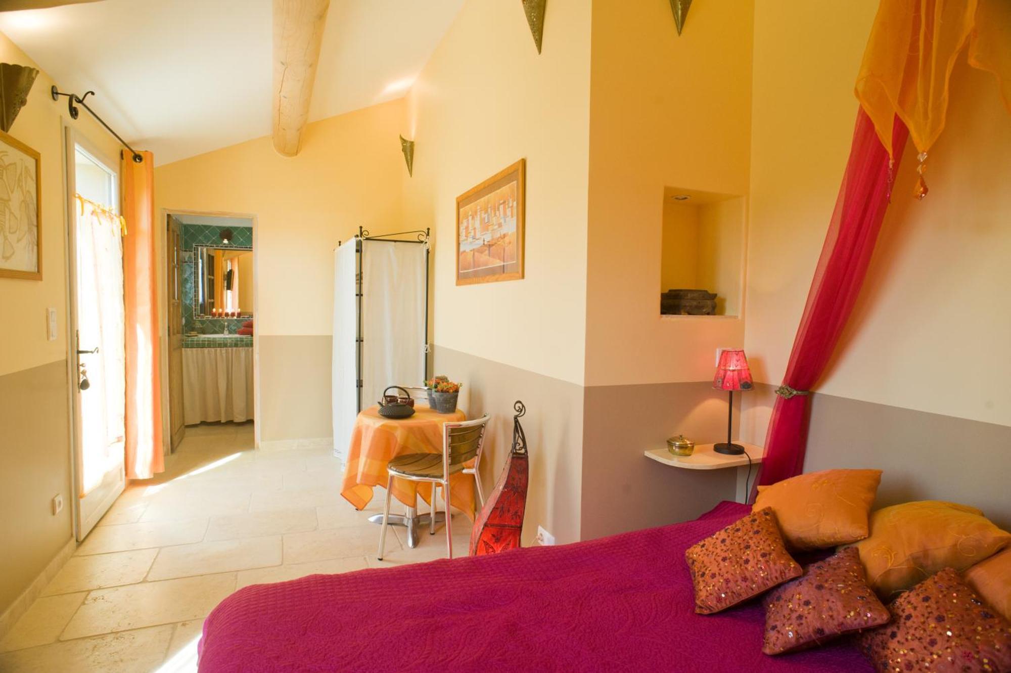 Chambres D'Hotes Domaine Des Machottes Grans Exterior foto