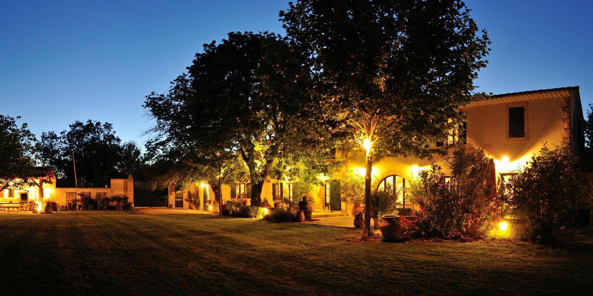 Chambres D'Hotes Domaine Des Machottes Grans Exterior foto