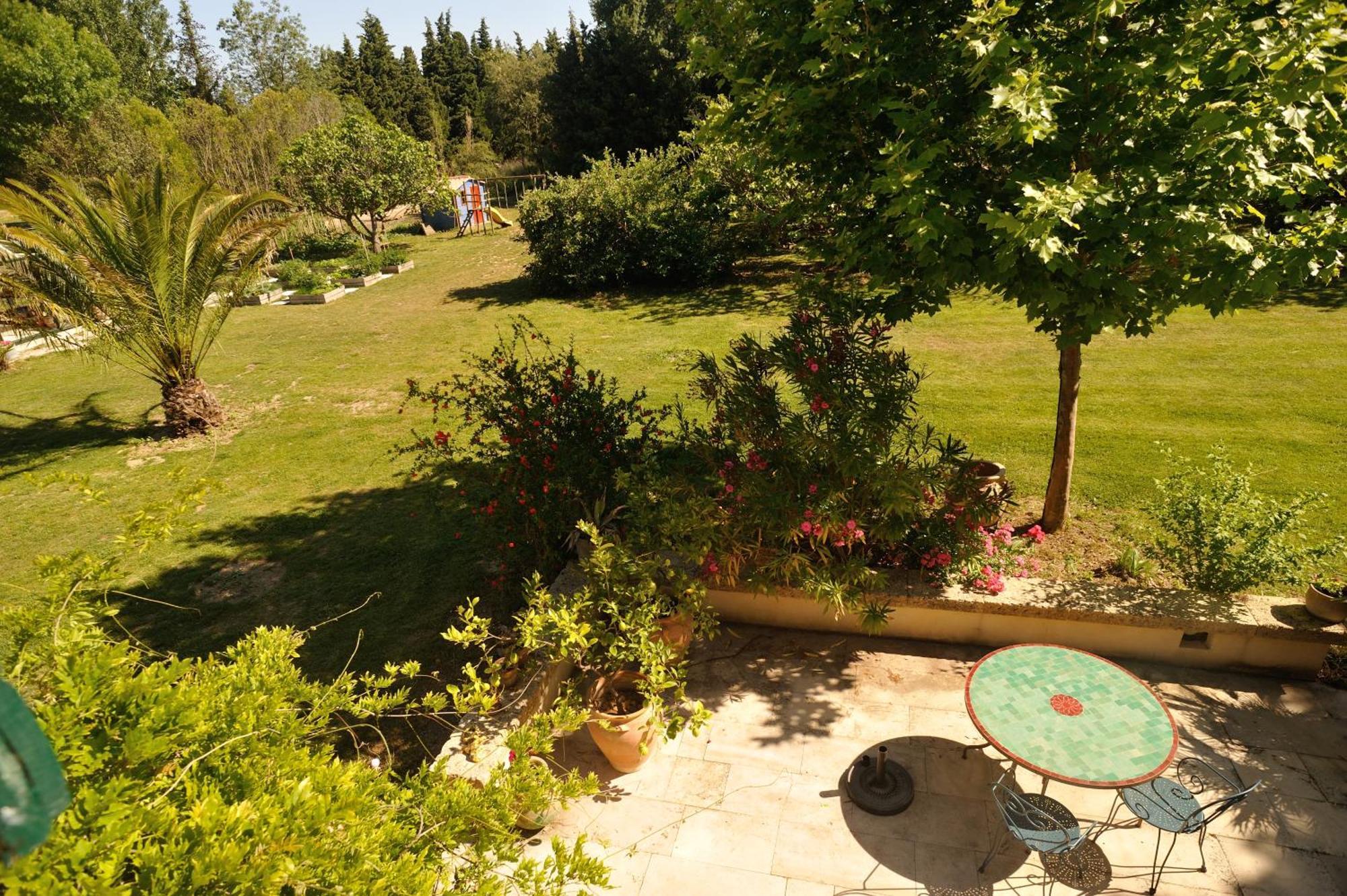 Chambres D'Hotes Domaine Des Machottes Grans Exterior foto