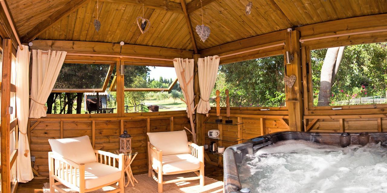 Chambres D'Hotes Domaine Des Machottes Grans Exterior foto